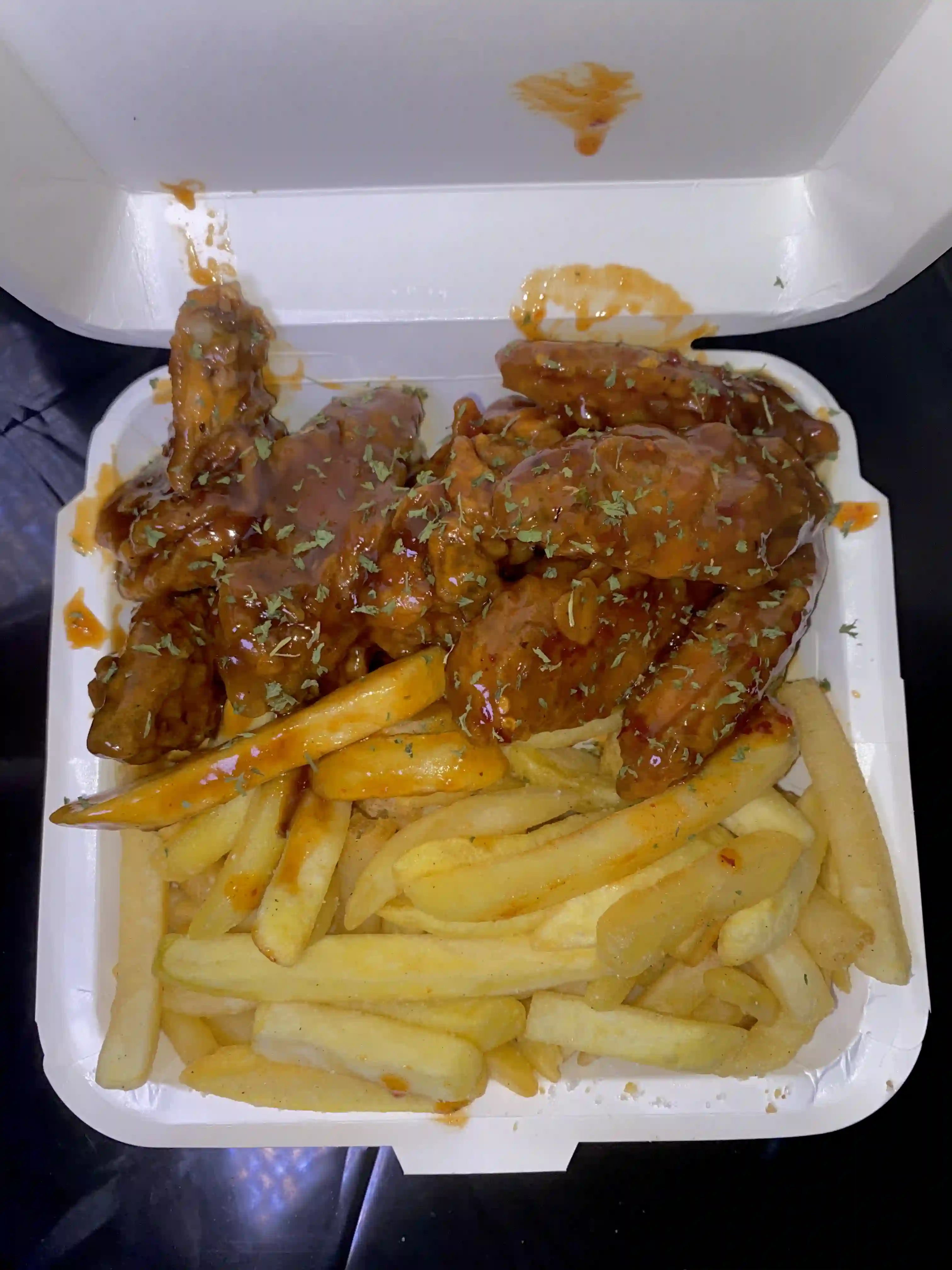 Sweet Chilli Wings with Fries